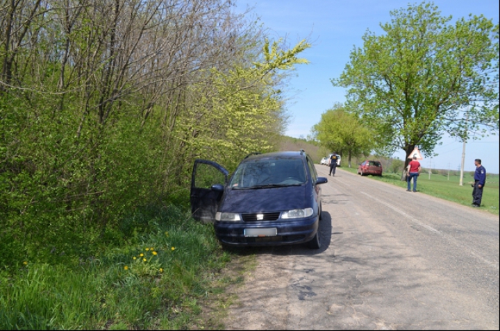 Poliţiştii de frontieră din România au confiscat ţigări de contrabandă (FOTO)