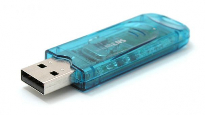 PĂZEA! Majoritatea fac această greșeală când folosesc un stick USB