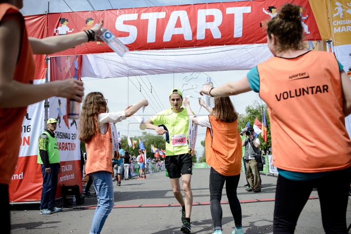 Cum a fost Maratonul Internaţional de la Chişinău. GALERIE FOTO IMPRESIONANTĂ