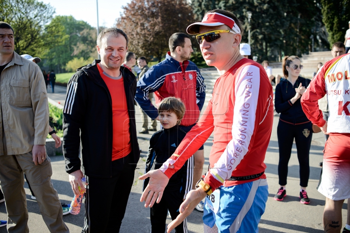 Cum a fost Maratonul Internaţional de la Chişinău. GALERIE FOTO IMPRESIONANTĂ