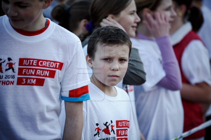 Cum a fost Maratonul Internaţional de la Chişinău. GALERIE FOTO IMPRESIONANTĂ