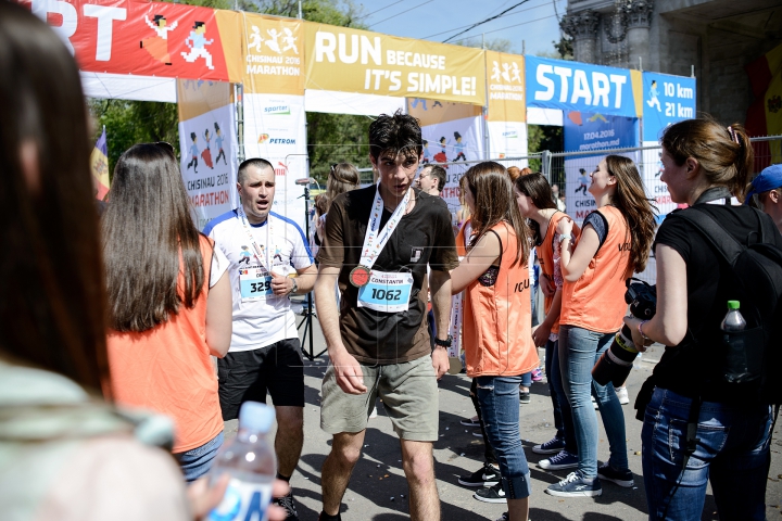 Cum a fost Maratonul Internaţional de la Chişinău. GALERIE FOTO IMPRESIONANTĂ