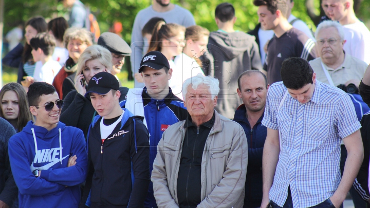 Adrenalină, emoţii şi distracţie la Maratonul Internaţional din Chişinău (GALERIE FOTO)