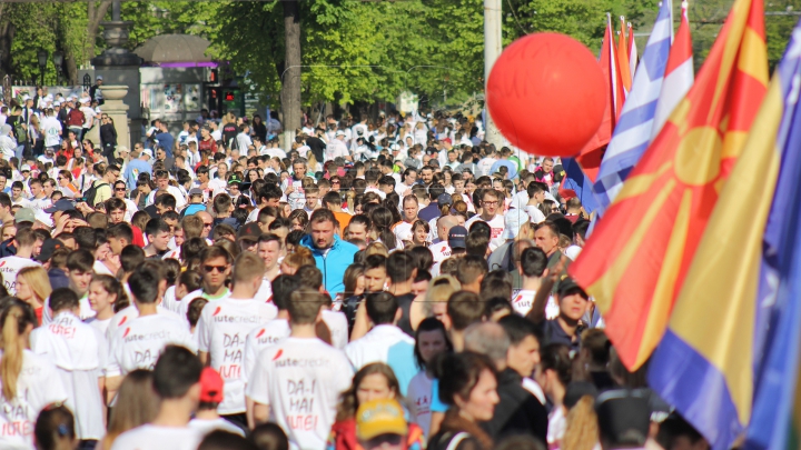 Adrenalină, emoţii şi distracţie la Maratonul Internaţional din Chişinău (GALERIE FOTO)