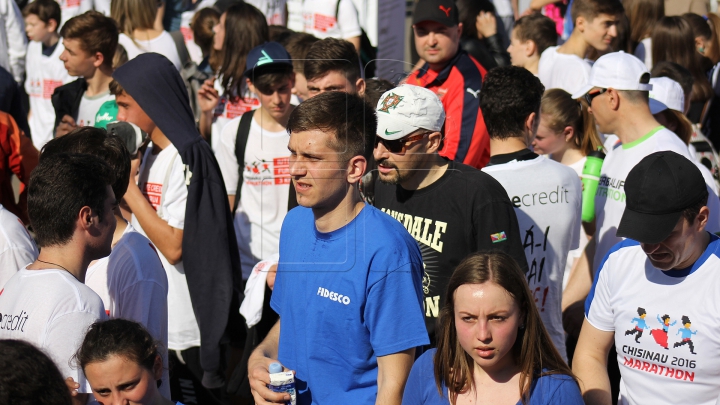 Adrenalină, emoţii şi distracţie la Maratonul Internaţional din Chişinău (GALERIE FOTO)