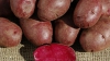 S-au inventat cartofii roşii pe dinăutru. Savanţii americani spun la ce sunt buni