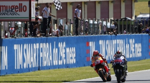 Final incendiar. Cum a câştigat Jorge Lorenzo cursa pe circuitul de la Mugello