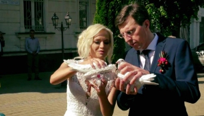 "Le doresc casă de piatră"! Urările invitaţilor pentru Dorin Chirtoacă şi Anişoara Loghin