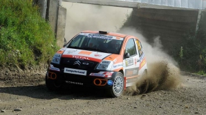 Mai mulţi sportivi s-au întrecut pe un traseu plin de obstacole din raionul Hânceşti