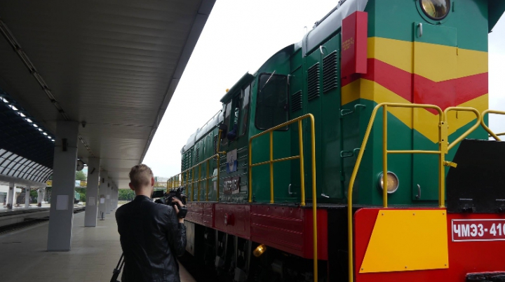 "A doua viață". Calea Ferată din Moldova a renovat patru locomotive (FOTO)