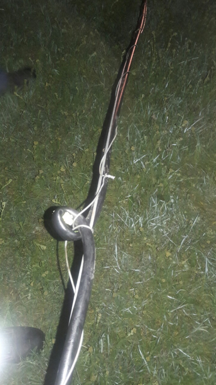 Rețeaua de telefonie fixă, în pericol la Leova. Ce au făcut doi hoți cu experiență (FOTO)