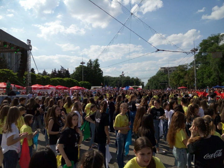 Eveniment sportiv în centrul Capitalei! În Piaţa Marii Adunări Naţionale s-a desfăşurat "Olympic Fest" (FOTO)