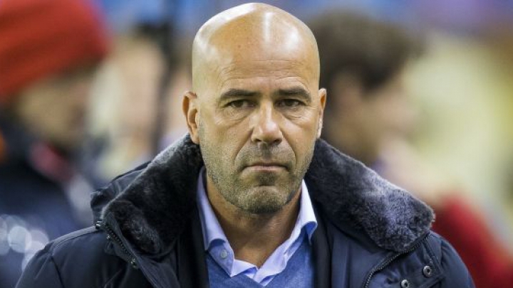 Peter Bosz este noul antrenor al Ajax Amsterdam