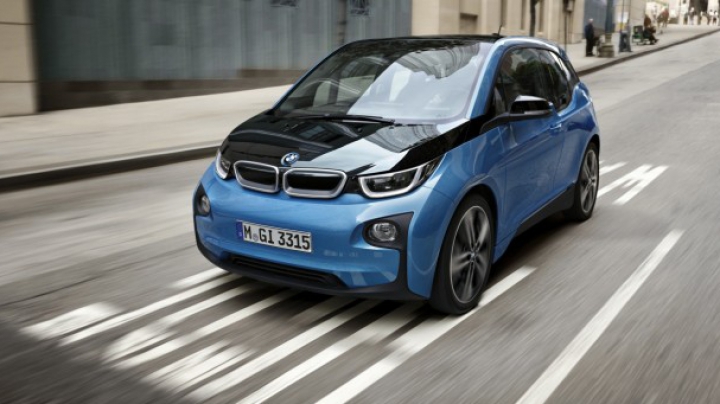 BMW i3 are acum o nouă versiune cu o capacitate a bateriei mărită la 94 Ah