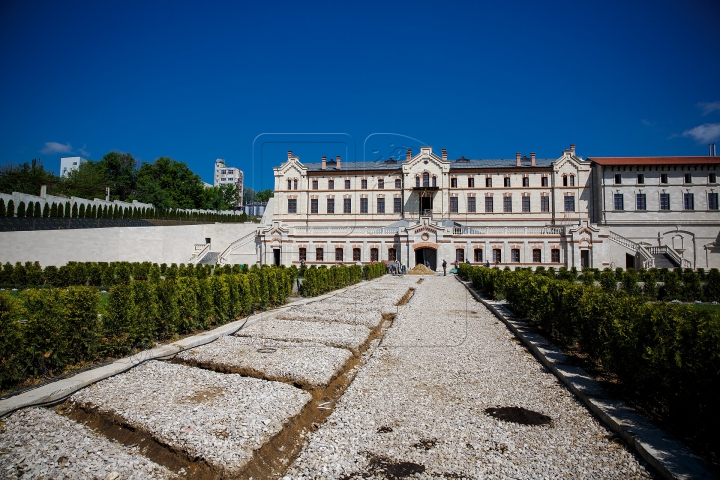 EXCLUSIV! DETALII NEŞTIUTE despre castelul Mimi. Cum arată clădirea acum și când va fi gata (FOTO)