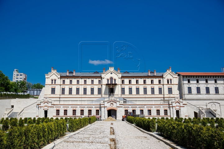 EXCLUSIV! DETALII NEŞTIUTE despre castelul Mimi. Cum arată clădirea acum și când va fi gata (FOTO)