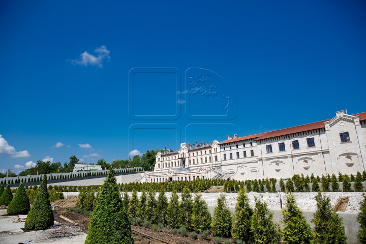 EXCLUSIV! DETALII NEŞTIUTE despre castelul Mimi. Cum arată clădirea acum și când va fi gata (FOTO)