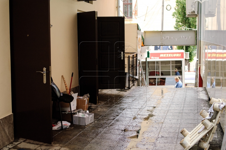 IMAGINI CUTREMURĂTOARE la Piaţa Centrală! Comercianţii au suferit PIERDERI ENORME (FOTO)