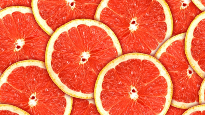 Beneficii neștiute ale grapefruit-ului. Ce se întâmplă dacă mănânci zilnic jumătate de fruct 