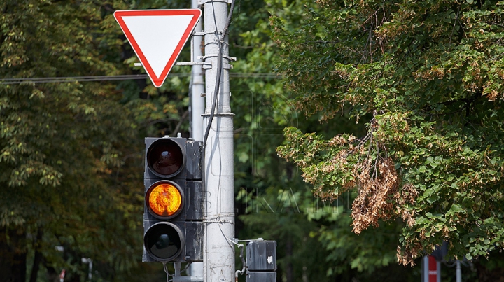 Şoferii rămân ULUIŢI când văd ACEST INDICATOR la intrarea în oraş! (FOTOGRAFIE VIRALĂ)