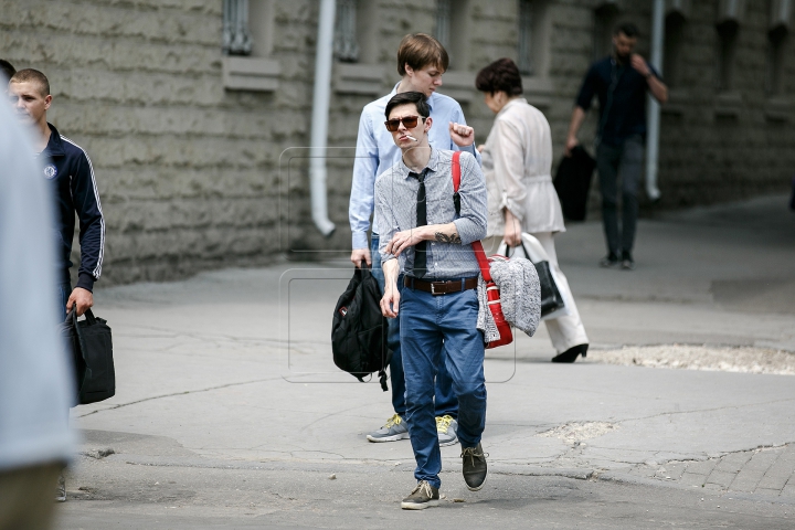 AMENZI USTURĂTOARE pentru cei care vor fuma de astăzi în spațiile publice