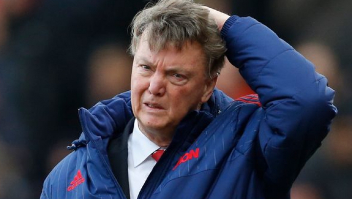 Louis van Gaal a fost demis din postul de antrenor al echipei Manchester United