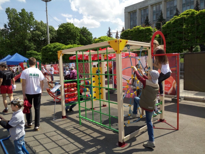 Eveniment sportiv în centrul Capitalei! În Piaţa Marii Adunări Naţionale s-a desfăşurat "Olympic Fest" (FOTO)