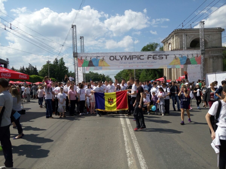 Eveniment sportiv în centrul Capitalei! În Piaţa Marii Adunări Naţionale s-a desfăşurat "Olympic Fest" (FOTO)