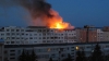 Incendiu de PROPORŢII la Bacău! Arde mansarda unui bloc cu opt etaje (VIDEO)