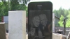 GREU DE CREZUT! În Novosibirsk se vând pietre funerare în formă de iPhone (VIDEO)