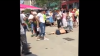 O SOŢIE ÎNŞELATĂ şi-a ieşit din minţi şi a BĂTUT-O măr pe AMANTA soţului în plină stradă (VIDEO)