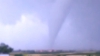 TORNADĂ într-o ţară vecină. Stihia a distrus zeci de maşini, grădini şi culturi agricole (VIDEO)