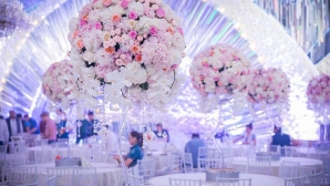 Cea mai EXTRAVAGANTĂ NUNTĂ de la Moscova. Cine sunt mirii şi cât a costat ceremonia (FOTO)