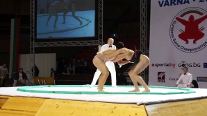 Premieră pentru Moldova! La Chişinău s-a desfăşurat primul campionat naţional de sumo