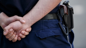 SCANDAL într-un bloc din Botanica. Oamenii au fost nevoiţi să cheme Poliţia (VIDEO)