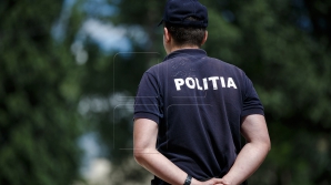 I-au stricat afacerea. Un tânăr din Capitală, capturat de poliţişti pentru ilegalitatea comisă (VIDEO)