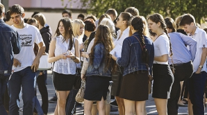 Meserii noi în învăţământul profesional. Ce vor putea învăţa, în premieră, elevii