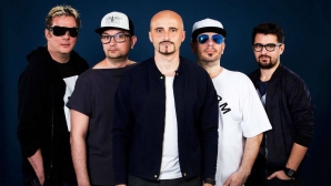 Spectacol EXTRAORDINAR în Capitală! Voltaj a susţinut un concert în aer liber