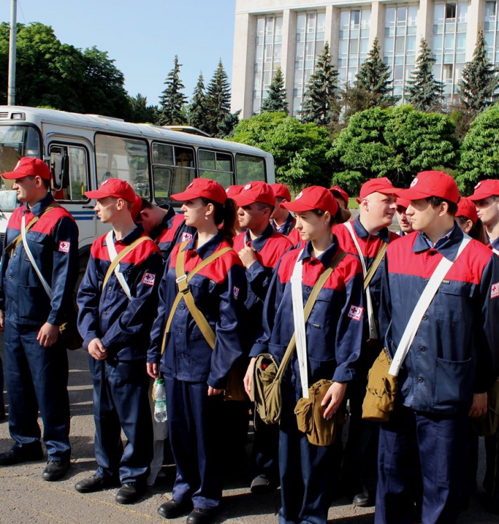 Un autobuz S-A RĂSTURNAT pe şoseaua Balcani. Zeci de pompieri au intervenit (VIDEO/FOTO)