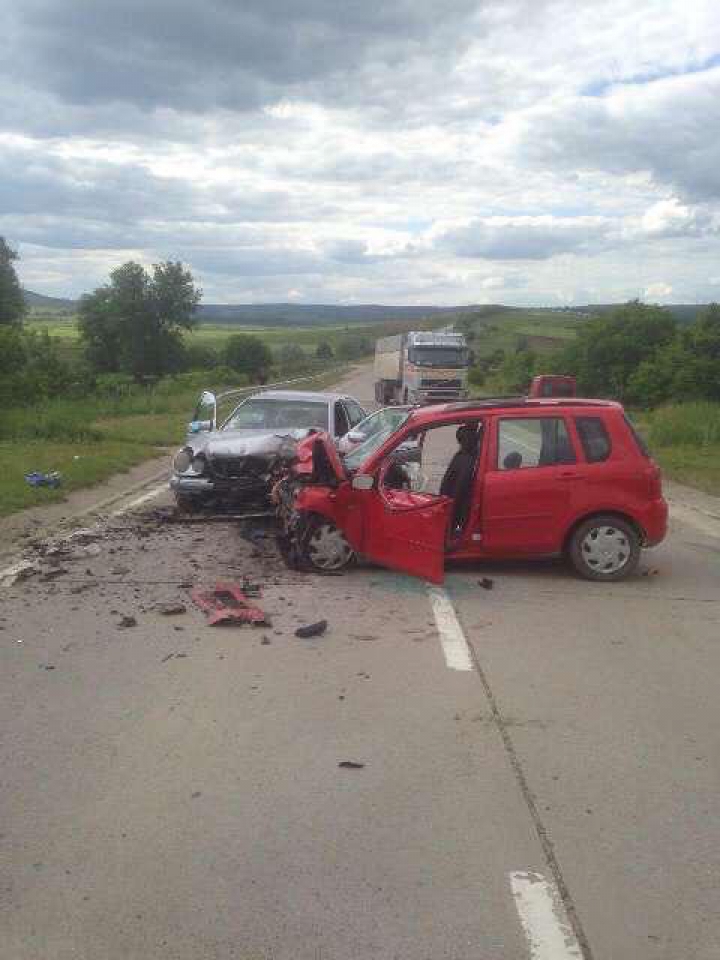 ACCIDENT GROAZNIC la Străşeni. O persoană A MURIT, iar altele trei au fost rănite (FOTO)