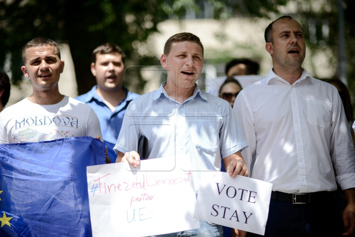 #NoBrexit! Tinerii democraţi au îndemnat poporul britanic să voteze PENTRU rămânerea în UE (FOTOREPORT)