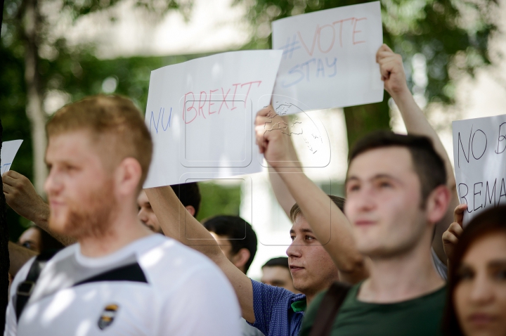 #NoBrexit! Tinerii democraţi au îndemnat poporul britanic să voteze PENTRU rămânerea în UE (FOTOREPORT)