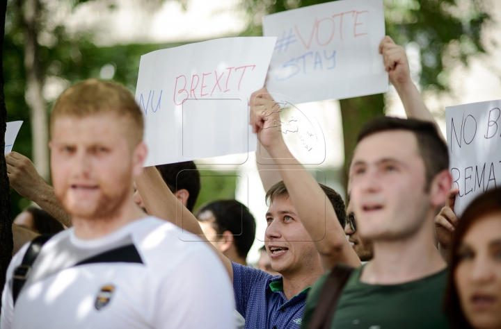 #NoBrexit! Tinerii democraţi au îndemnat poporul britanic să voteze PENTRU rămânerea în UE (FOTOREPORT)