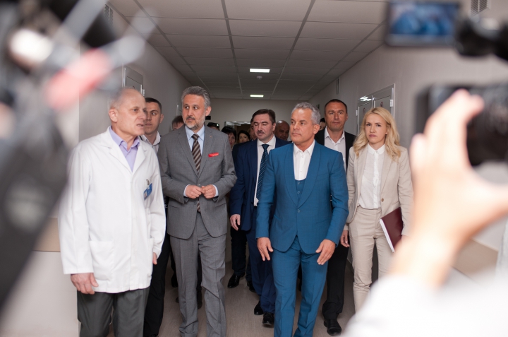 Condiții europene la Institutul Mamei și Copilului. A fost inaugurată intrarea principală a instituției (FOTOREPORT)