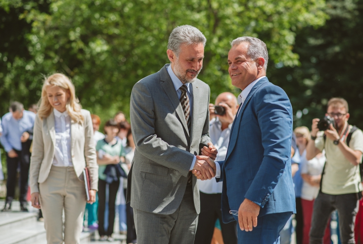 Condiții europene la Institutul Mamei și Copilului. A fost inaugurată intrarea principală a instituției (FOTOREPORT)