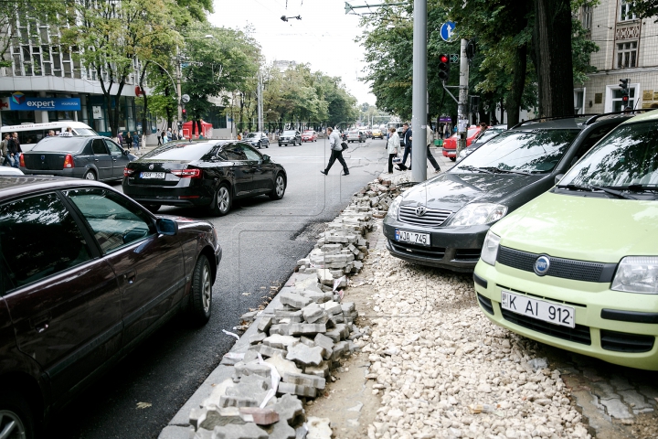 Cum arată unele tronsoane de drum de pe Bulevardul Ștefan cel Mare după reparații (FOTOREPORT)