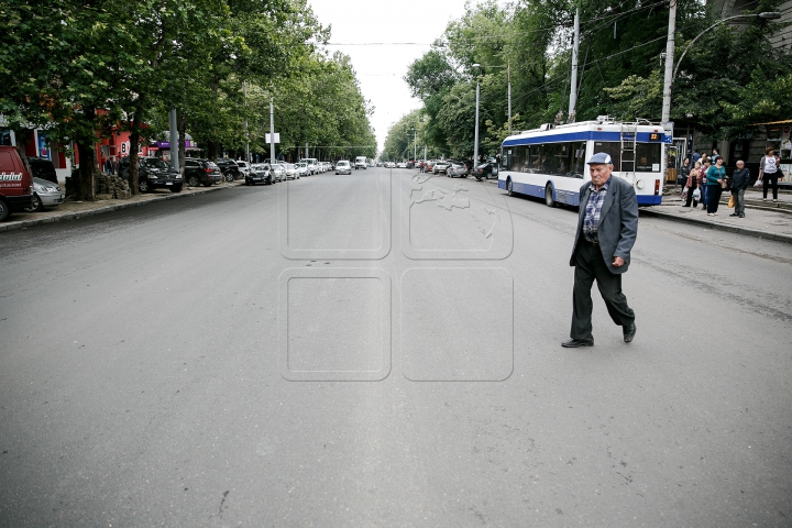 Cum arată unele tronsoane de drum de pe Bulevardul Ștefan cel Mare după reparații (FOTOREPORT)