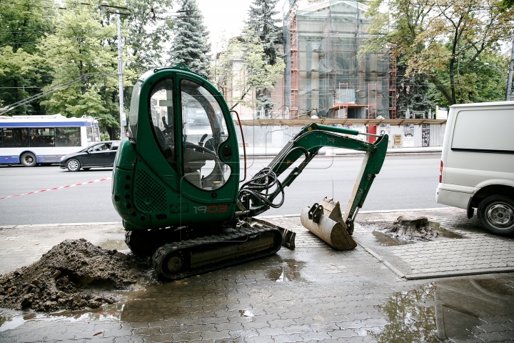 Cum arată unele tronsoane de drum de pe Bulevardul Ștefan cel Mare după reparații (FOTOREPORT)