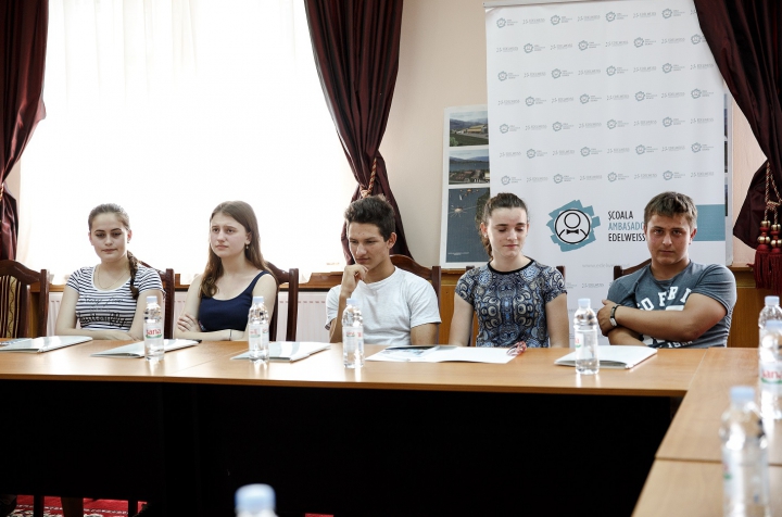 Noi oportunități din partea Edelweiss. 20 de tineri vor avea parte de o vacanţă de vară specială (FOTOREPORT)