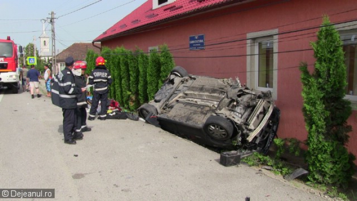 O familie de moldoveni, împlicată într-un GRAV ACCIDENT RUTIER în România (FOTO/VIDEO)